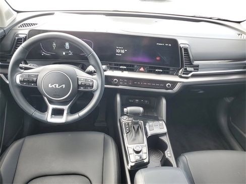 Certified 2023 Kia Sportage EX image 11
