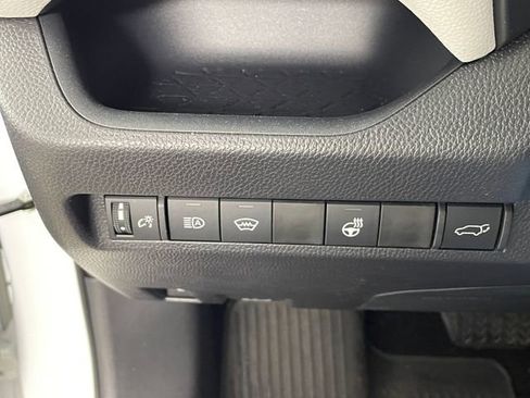 Used 2025 Toyota RAV4 XLE w/ Convenience Package image 10