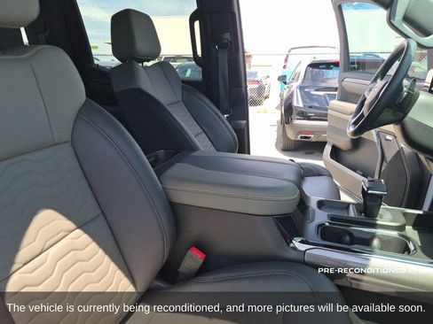 Used 2024 Chevrolet Silverado 1500 ZR2 AWD/4WD image 15