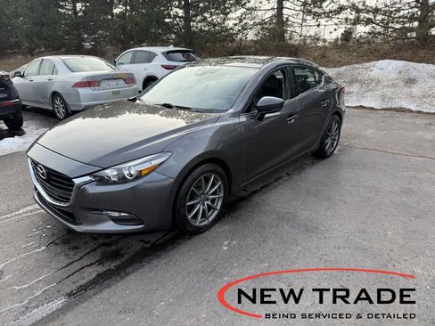 Used 2018 MAZDA MAZDA3 Touring image 1