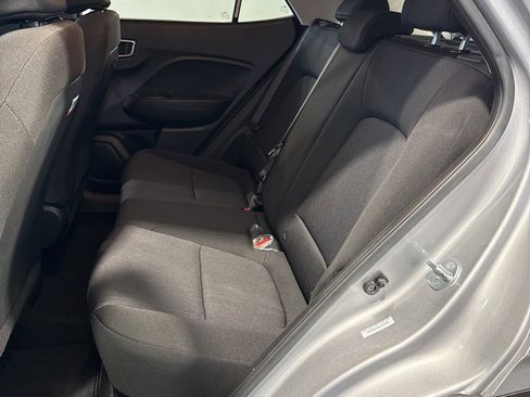 Used 2025 Hyundai Venue SE image 25