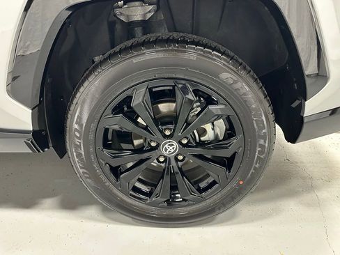 Used 2025 Toyota RAV4 XSE w/ Weather Package image 67