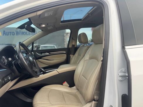 Used 2018 Buick Enclave Essence w/ Trailering Package image 5