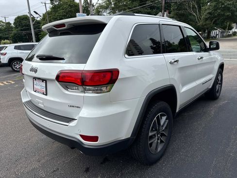Used 2022 Jeep Grand Cherokee Limited image 29