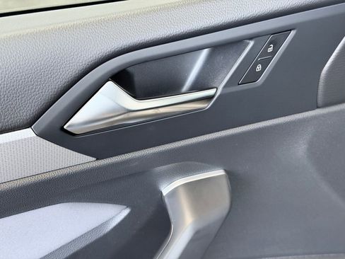 New 2026 Volkswagen Jetta SE FWD image 24