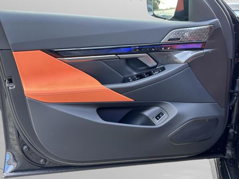 New 2026 BMW M5 w/ Executive Package image 24