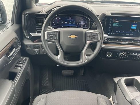 Used 2024 Chevrolet Silverado 1500 LT AWD/4WD image 13