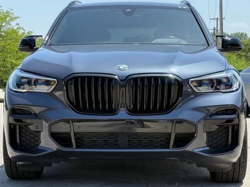 Used 2022 BMW X5 xDrive40i w/ M Sport Package AWD/4WD image 9