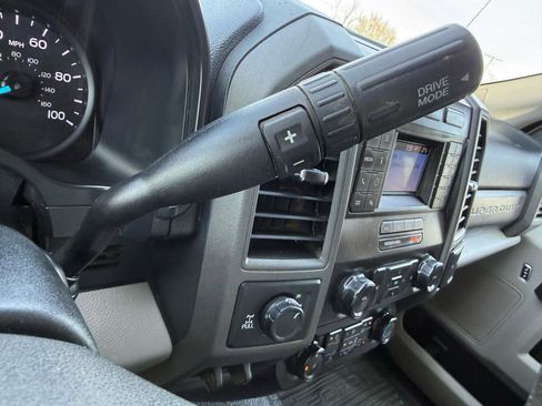 Used 2020 Ford F250 XL w/ Power Equipment Group image 20