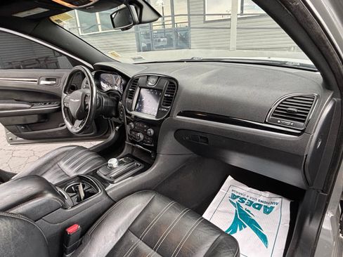 Used 2019 Chrysler 300 S RWD image 17