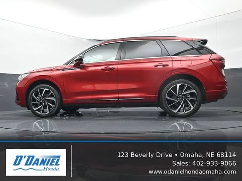 Used 2025 Lincoln Corsair Grand Touring AWD/4WD image 10