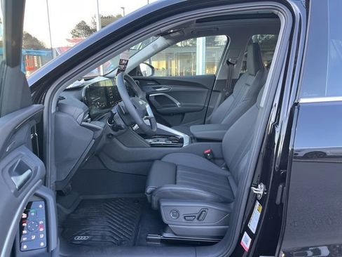 New 2025 Audi Q5 Prestige image 21