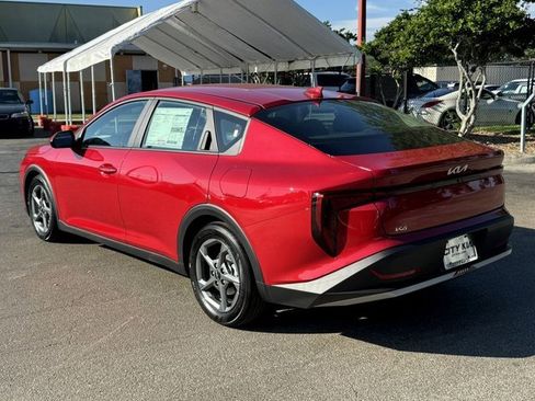 New 2025 Kia K4 LXS image 3