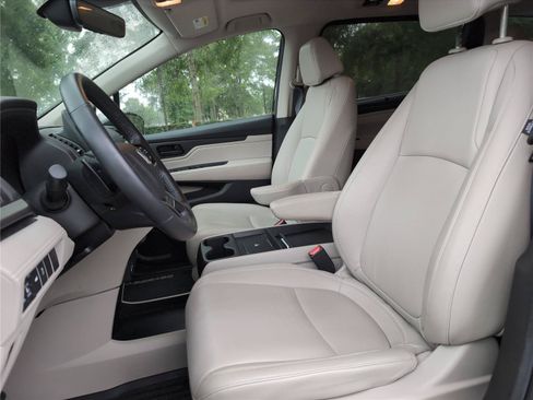 Used 2025 Honda Odyssey EX-L image 17