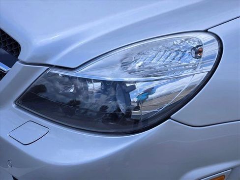 Used 2011 Mercedes-Benz SL 63 AMG image 4