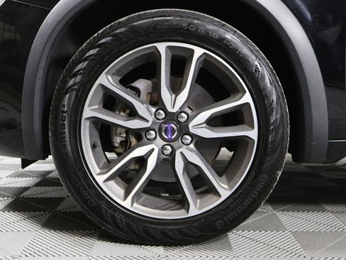 Used 2016 Volvo V60 T5 Cross Country Platinum image 9