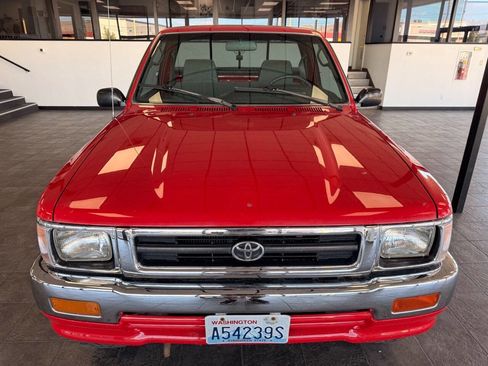 Used 1992 Toyota Pickup Deluxe AWD/4WD image 6