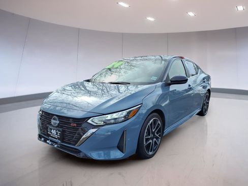 Used 2024 Nissan Sentra SR image 2