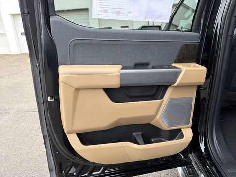 Used 2023 Ford F150 Lariat w/ Equipment Group 502A High image 10