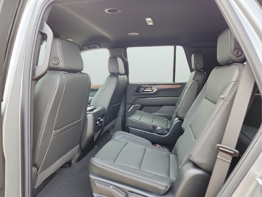New 2026 GMC Yukon Denali AWD/4WD image 18
