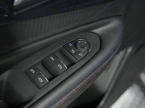 Used 2025 Chevrolet Blazer EV RS AWD/4WD image 27