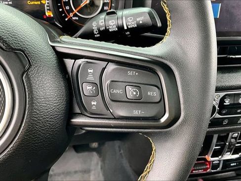 Used 2024 Jeep Wrangler Unlimited Sport AWD/4WD image 11