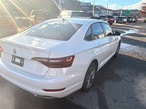 Used 2019 Volkswagen Jetta R-Line image 8