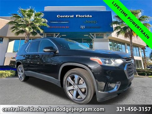 Used 2021 Chevrolet Traverse LT w/ LT Premium Package image 1