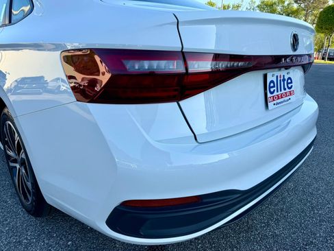 Used 2025 Volkswagen Jetta Sport image 13