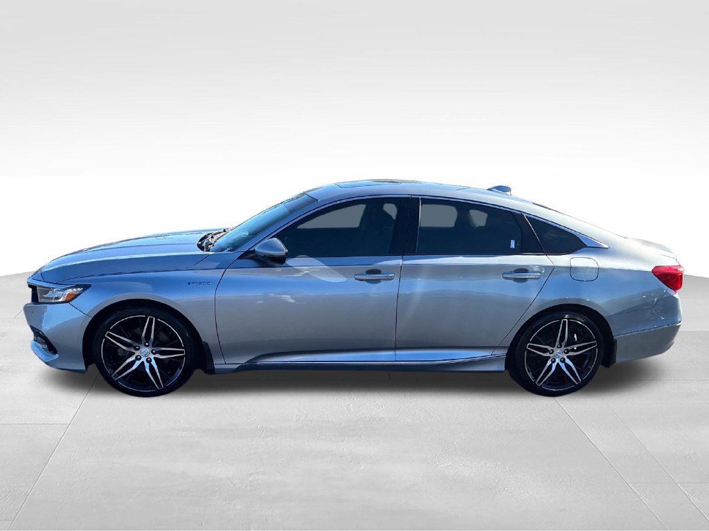 Used 2022 Honda Accord Touring image 2