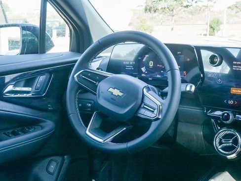 New 2026 Chevrolet Blazer EV LT image 14