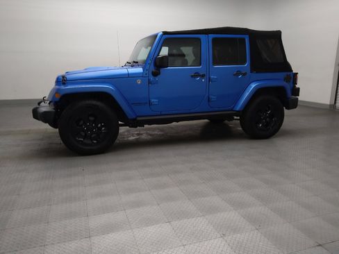 Used 2015 Jeep Wrangler Unlimited Sahara AWD/4WD image 2