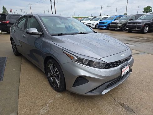Used 2024 Kia Forte LXS w/ LXS Technology Package FWD image 14