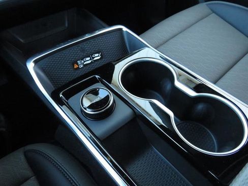 New 2026 Chevrolet Equinox LT w/ Convenience Package II image 21