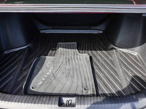 Certified 2023 Honda Accord LX image 28