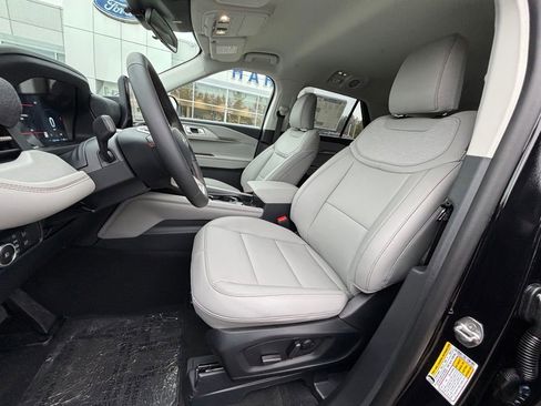 New 2026 Ford Explorer Active image 13