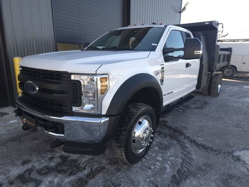 Used 2019 Ford F550 image 3