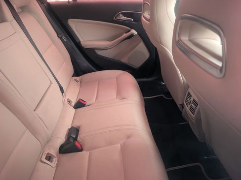 Used 2019 Mercedes-Benz CLA 250 CLA 250 image 23