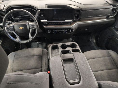 Used 2024 Chevrolet Silverado 1500 LT AWD/4WD image 7