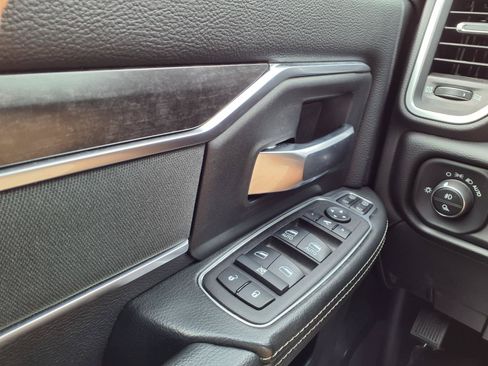 Used 2024 RAM 2500 Big Horn w/ Bed Utility Group AWD/4WD image 14