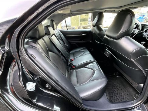 Used 2023 Toyota Camry XLE image 18