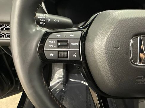 Used 2025 Honda HR-V Sport image 27