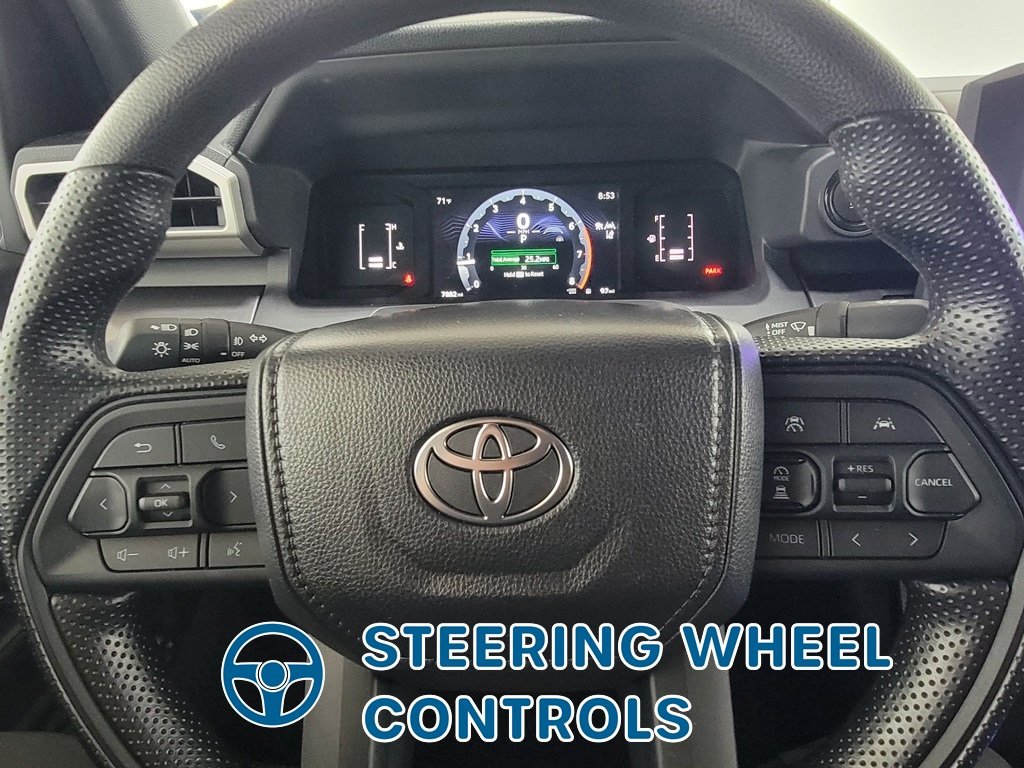 Used 2025 Toyota Tacoma SR5 AWD/4WD image 18