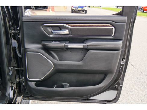 Used 2019 RAM 1500 Laramie image 21