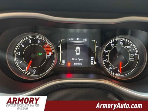 Used 2016 Jeep Cherokee Latitude w/ Comfort/Convenience Group image 15