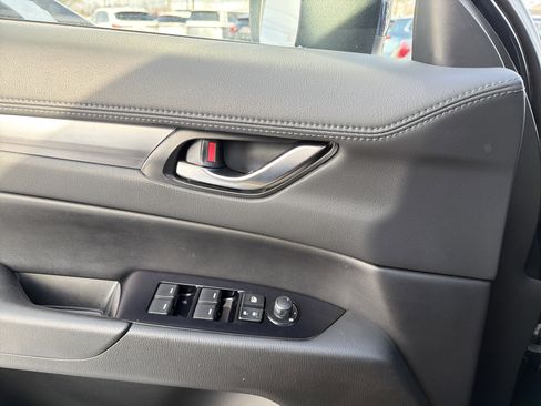 Used 2019 MAZDA CX-5 Touring image 15