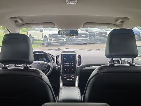 Used 2024 Ford Edge SEL AWD/4WD image 13