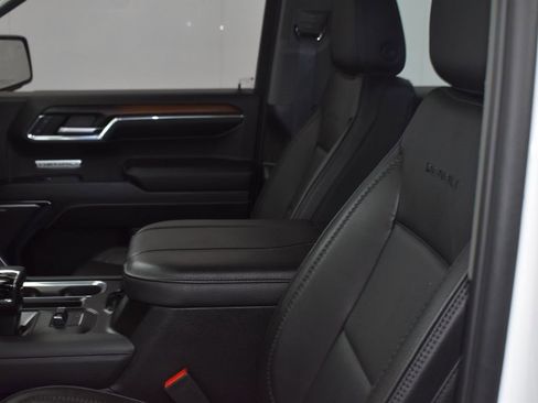 Used 2024 GMC Sierra 1500 Denali image 10