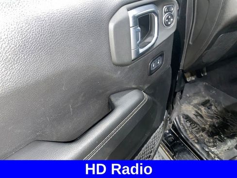 Used 2021 Jeep Wrangler Unlimited Sahara w/ Uconnect 4C Nav & Sound Group image 10