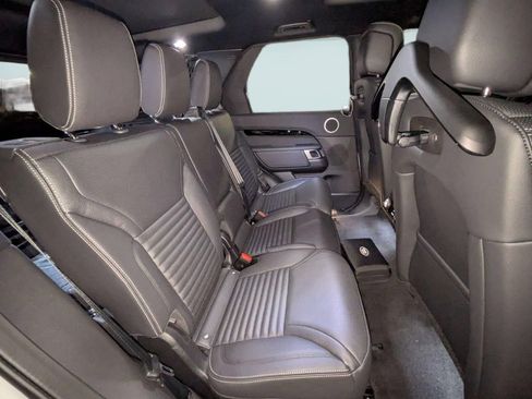 New 2026 Land Rover Discovery S AWD/4WD image 29
